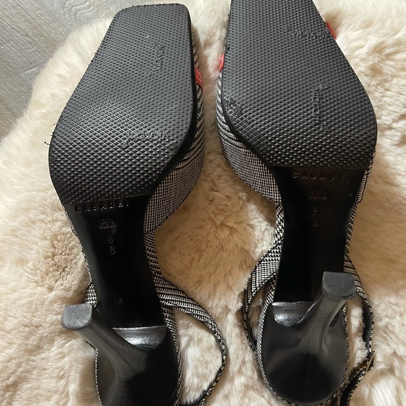 CASADEI authentic Women’s Vintage shoes only worn once 4 1/2” heel - Picture 5 of 12